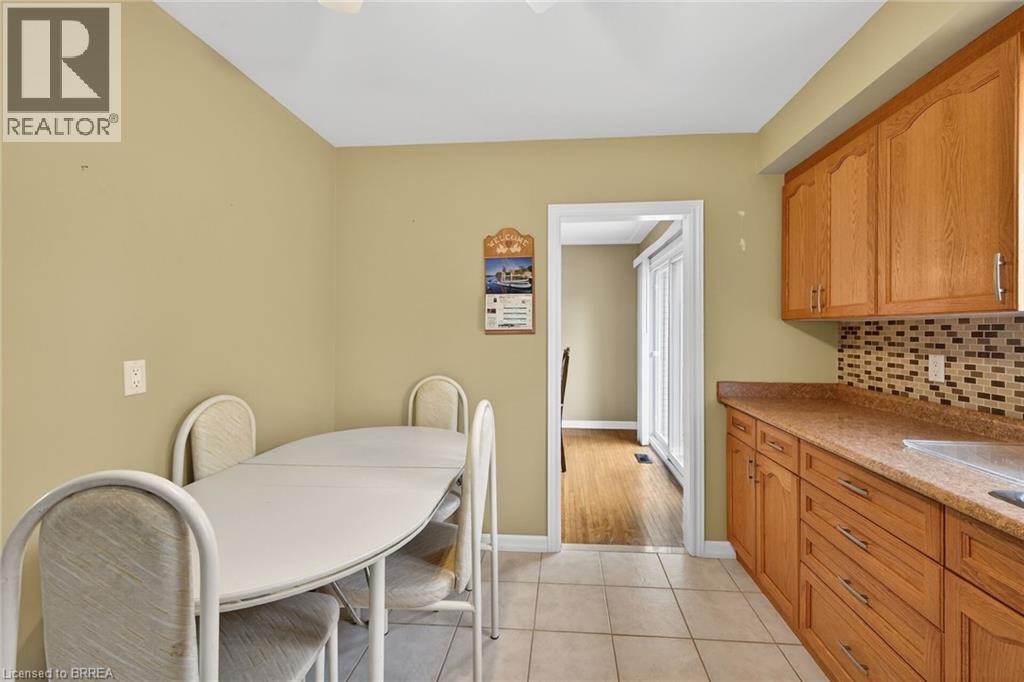 111 Memorial Drive, Brantford, Ontario  N3R 5S4 - Photo 20 - 40829734
