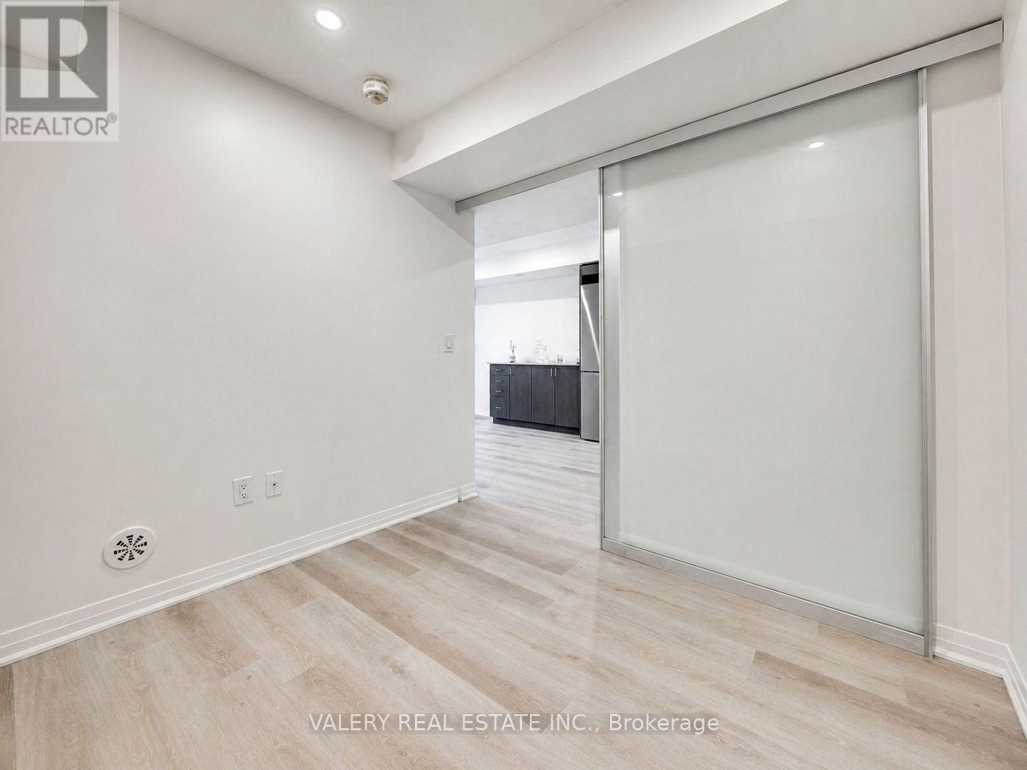 1 - 183 William Duncan Road S, Toronto, Ontario  M3K 0B7 - Photo 11 - W13137272