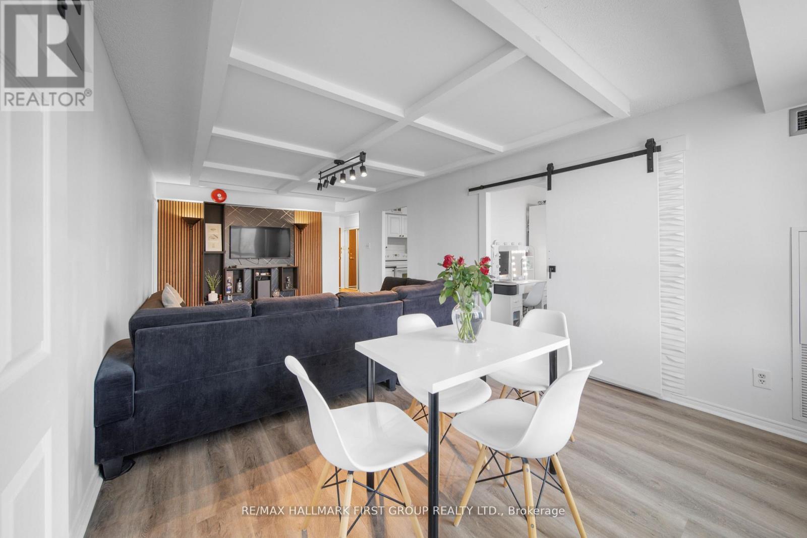 1012 - 1485 Lakeshore Road E, Mississauga, Ontario  L5E 3G2 - Photo 14 - W13137294