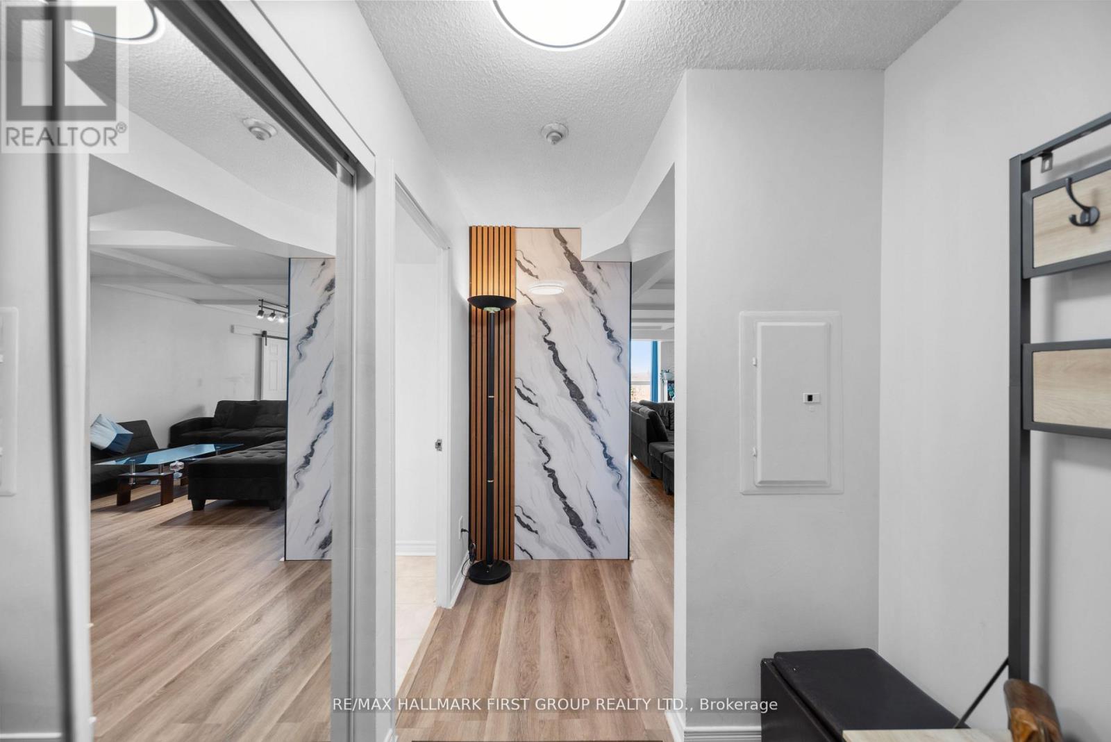 1012 - 1485 Lakeshore Road E, Mississauga, Ontario  L5E 3G2 - Photo 6 - W13137294