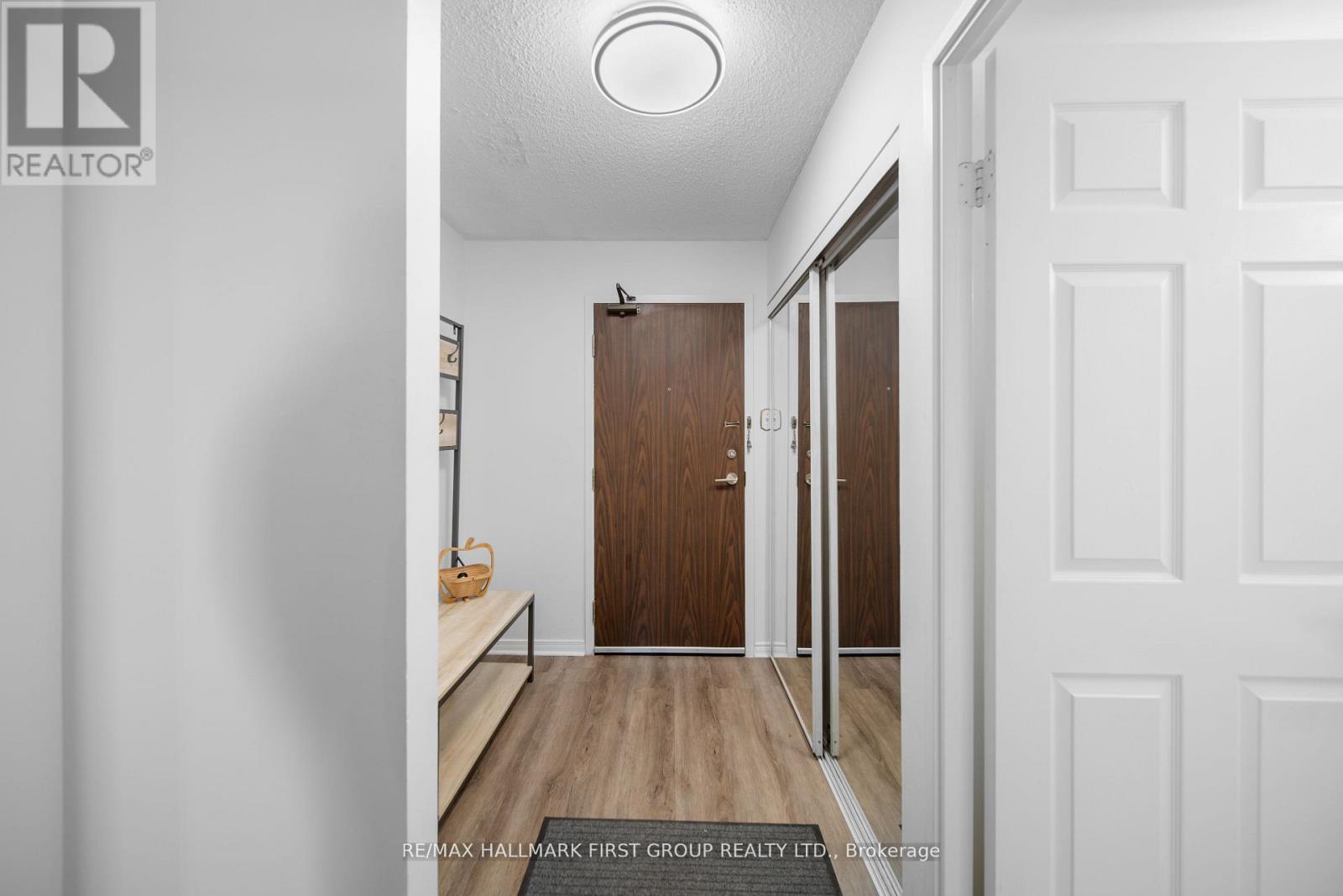1012 - 1485 Lakeshore Road E, Mississauga, Ontario  L5E 3G2 - Photo 7 - W13137294