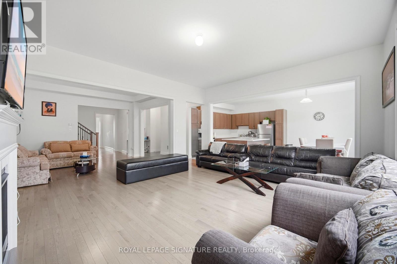 18 Tweedhill Avenue, Caledon, Ontario L7C 4K5 - Photo 15 - W13137316