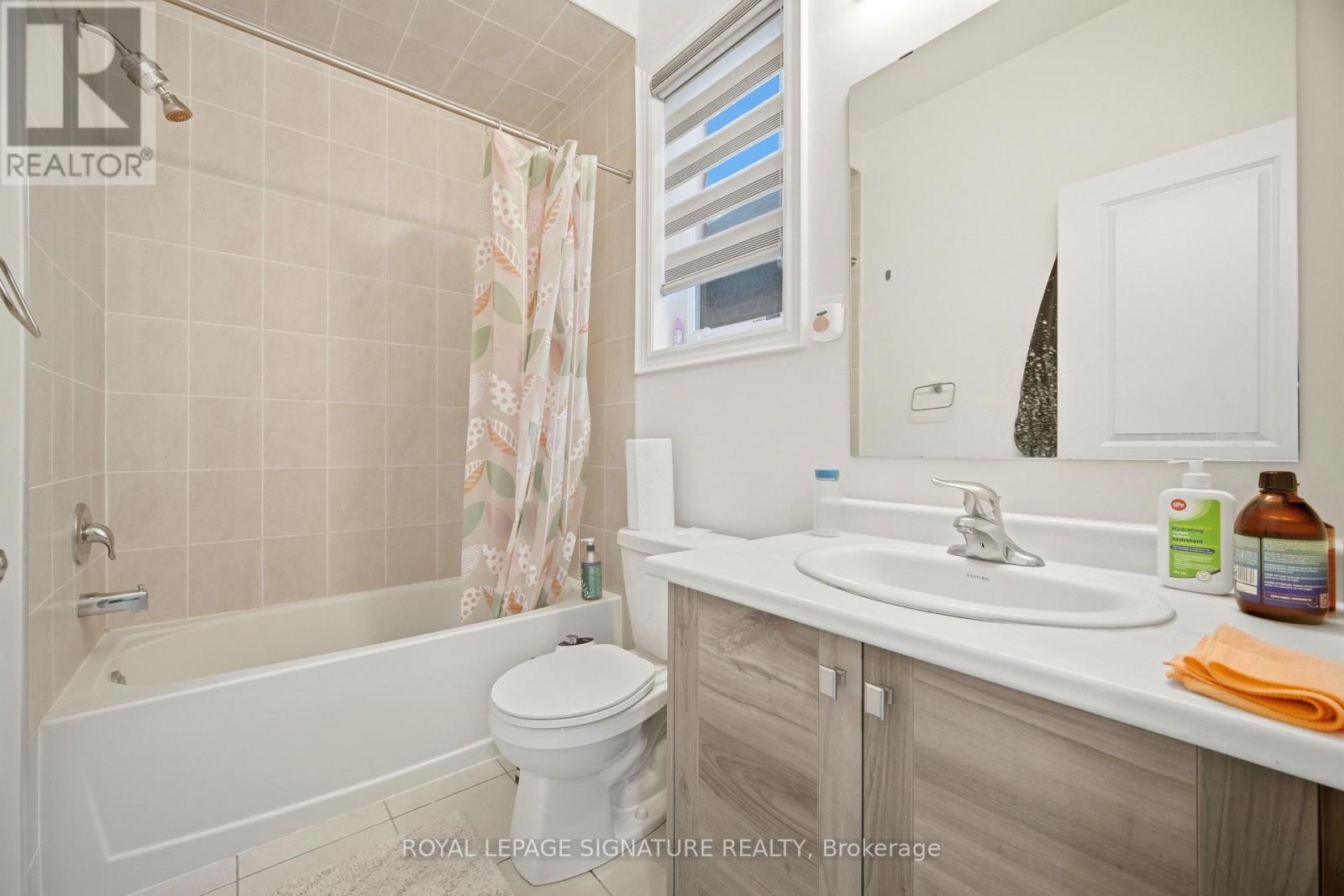 18 Tweedhill Avenue, Caledon, Ontario L7C 4K5 - Photo 40 - W13137316
