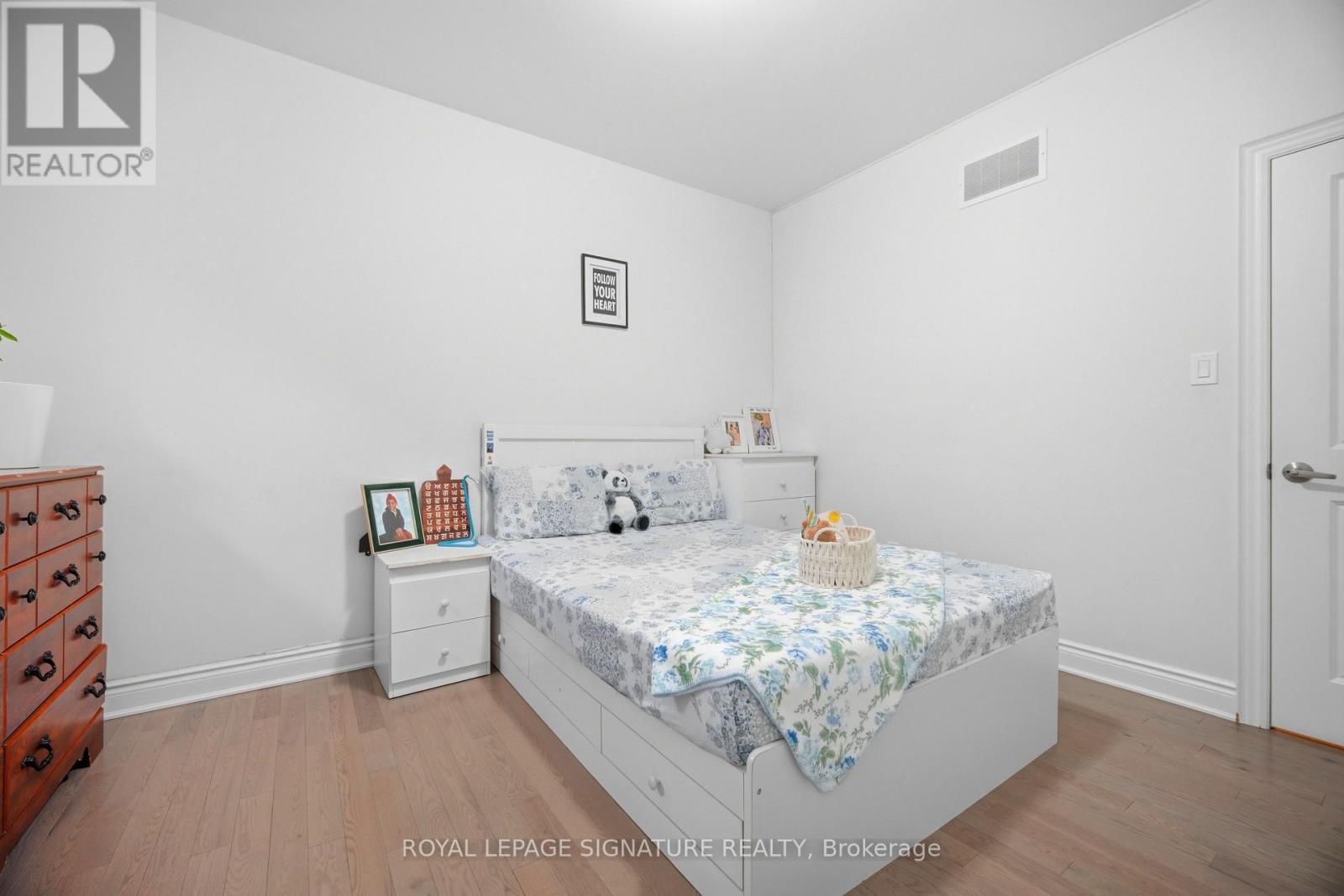 18 Tweedhill Avenue, Caledon, Ontario L7C 4K5 - Photo 42 - W13137316