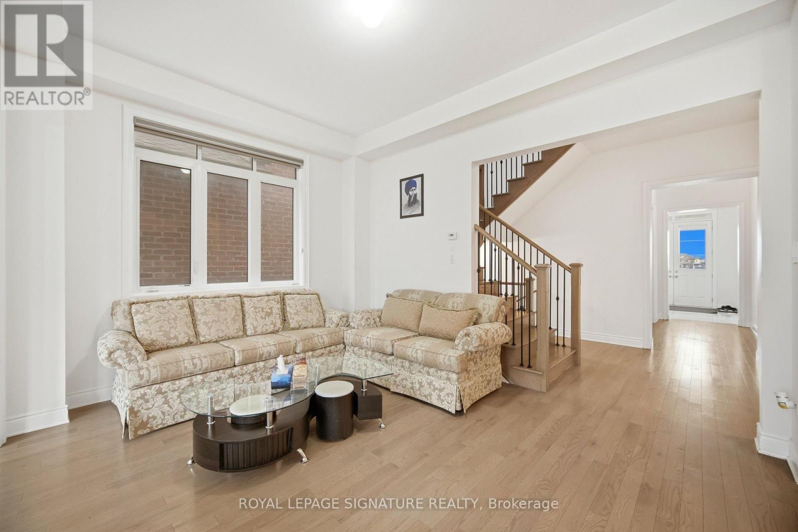 18 Tweedhill Avenue, Caledon, Ontario L7C 4K5 - Photo 9 - W13137316
