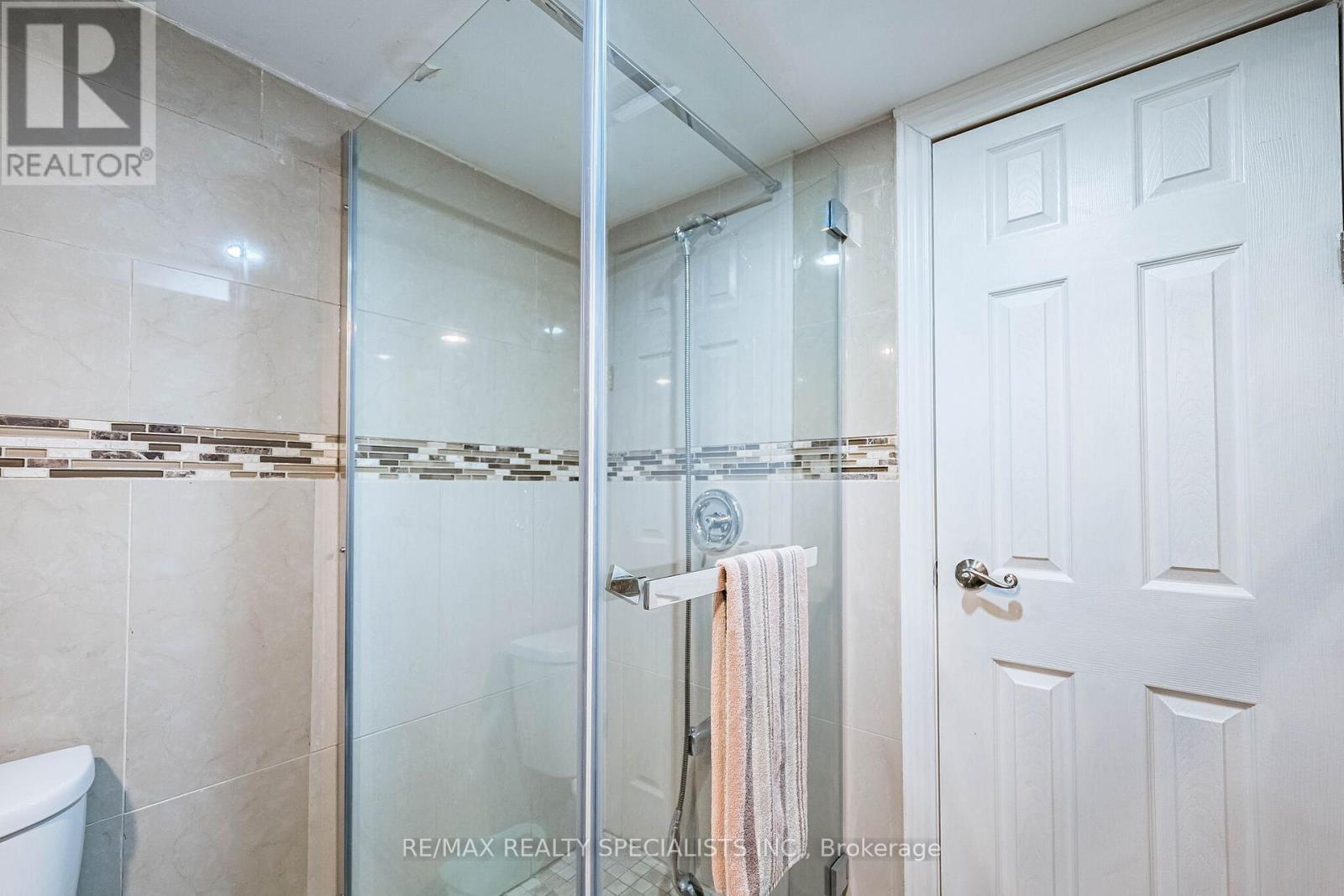 321 Kingsleigh Court, Milton, Ontario  L9T 1X6 - Photo 43 - W13137324