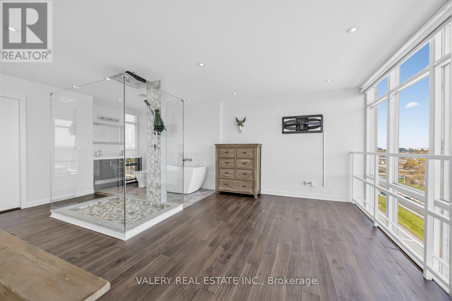 827 - 250 Manitoba Street, Toronto, Ontario  M8Y 4G8 - Photo 13 - W13137364