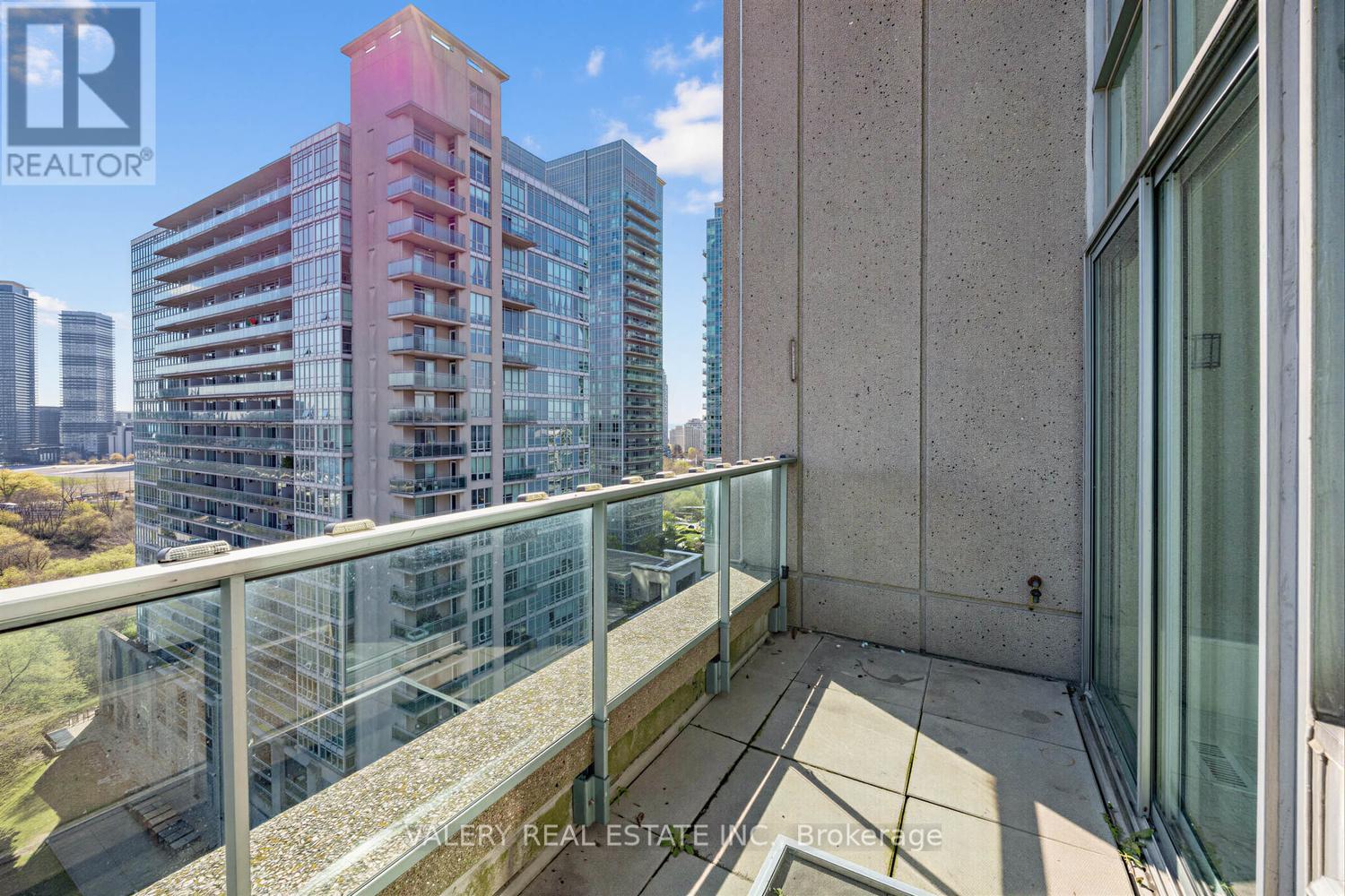 827 - 250 Manitoba Street, Toronto, Ontario  M8Y 4G8 - Photo 19 - W13137364