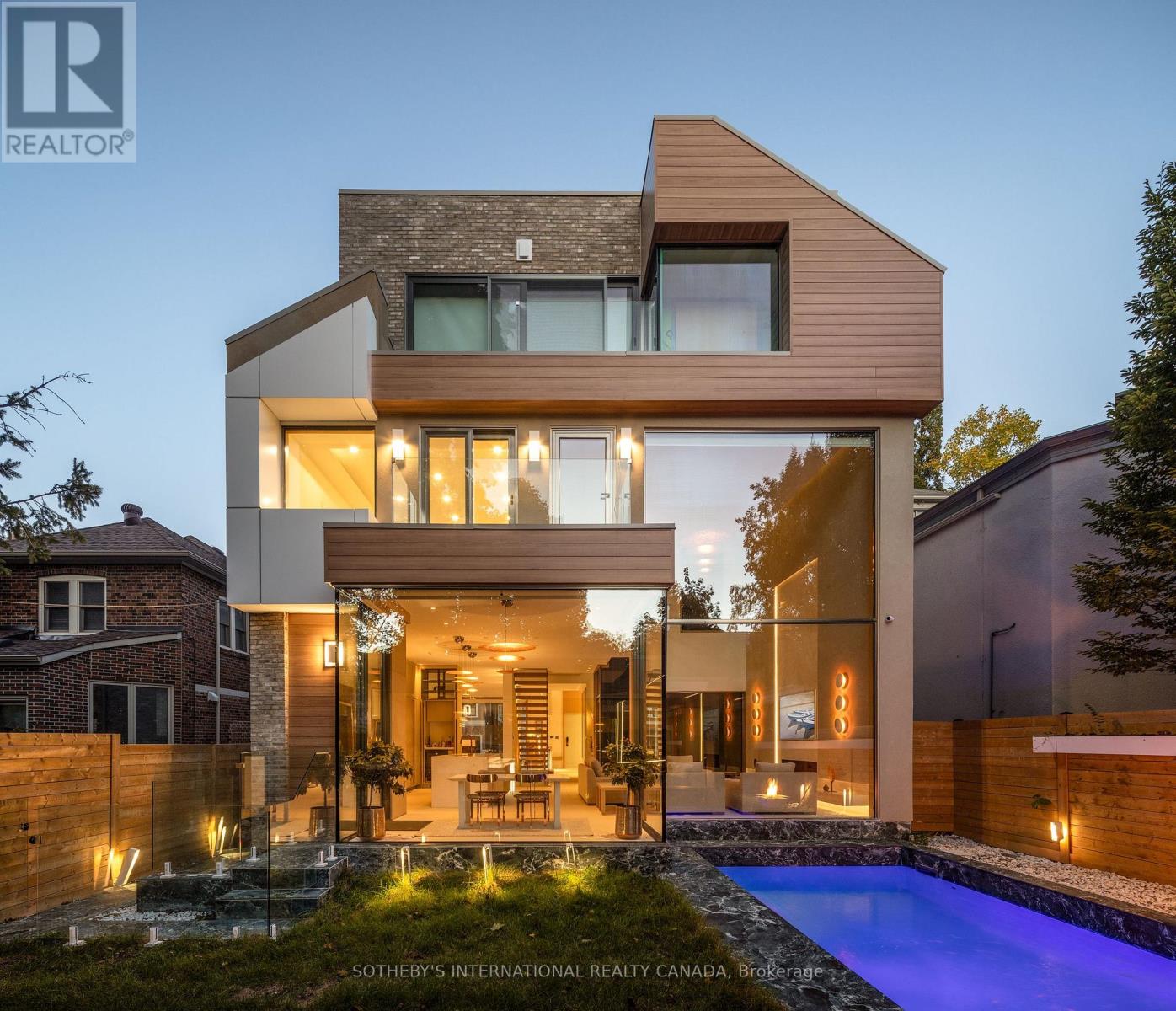 210 GLENAYR ROAD, Toronto, Ontario