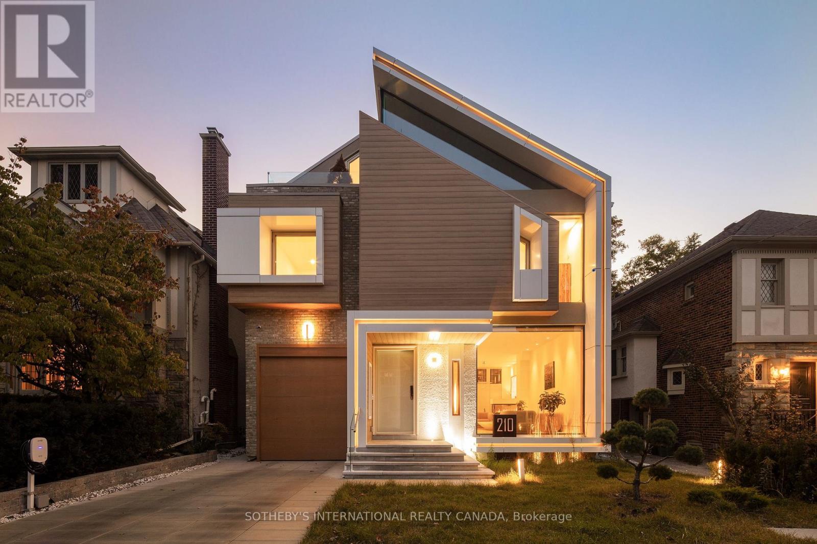 210 Glenayr Road, Toronto, Ontario  M5P 3C3 - Photo 2 - C13137140