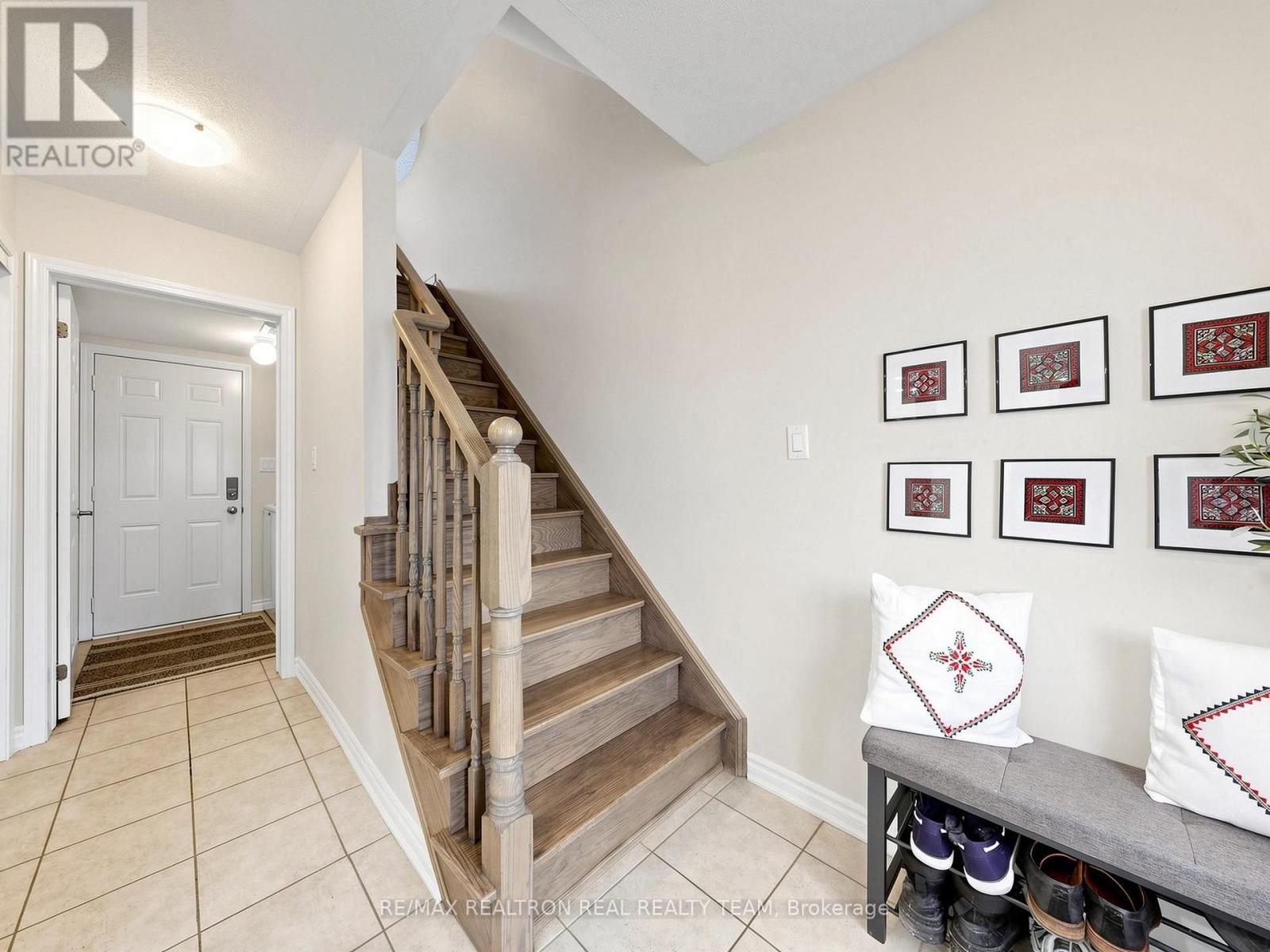 2708 Burkholder Drive, Pickering, Ontario  L1X 0G2 - Photo 21 - E13135930