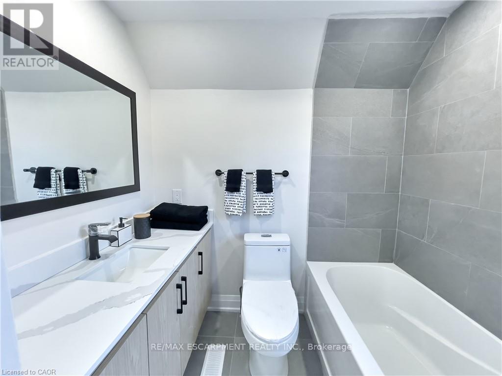 22 Keith Street, Hamilton, Ontario  L8L 3S1 - Photo 10 - X13137360