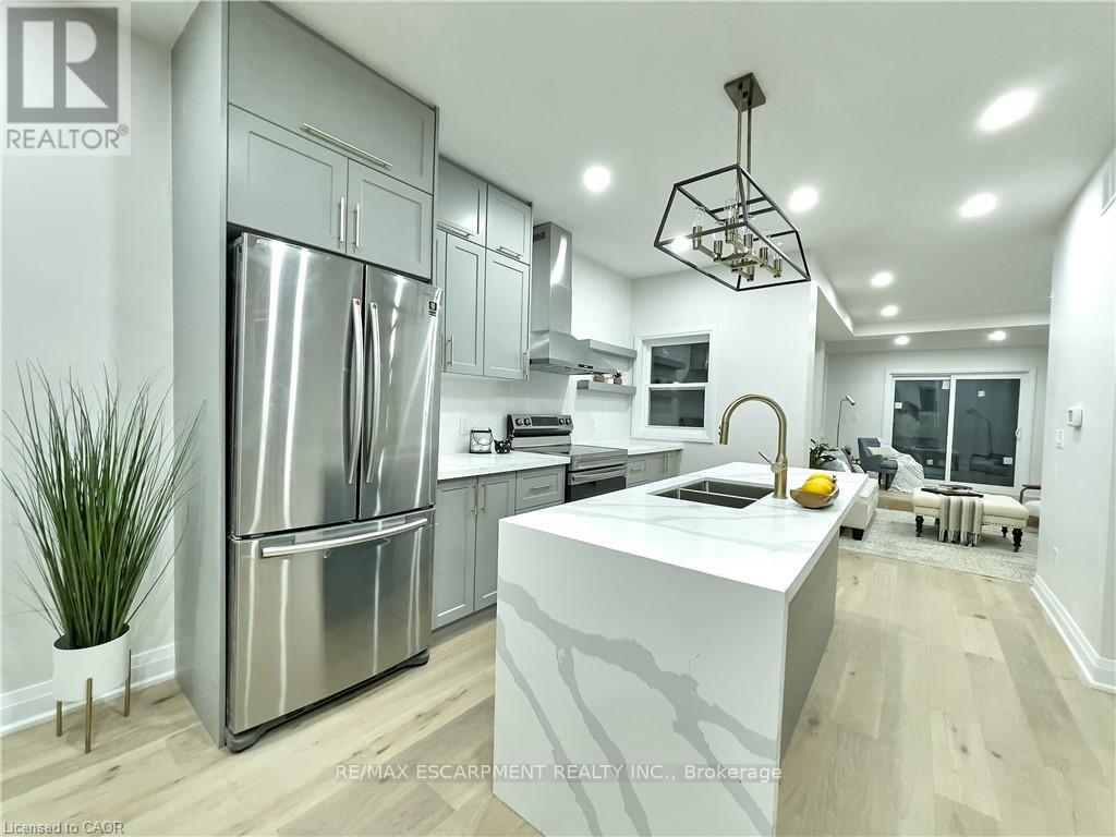 22 Keith Street, Hamilton, Ontario  L8L 3S1 - Photo 3 - X13137360