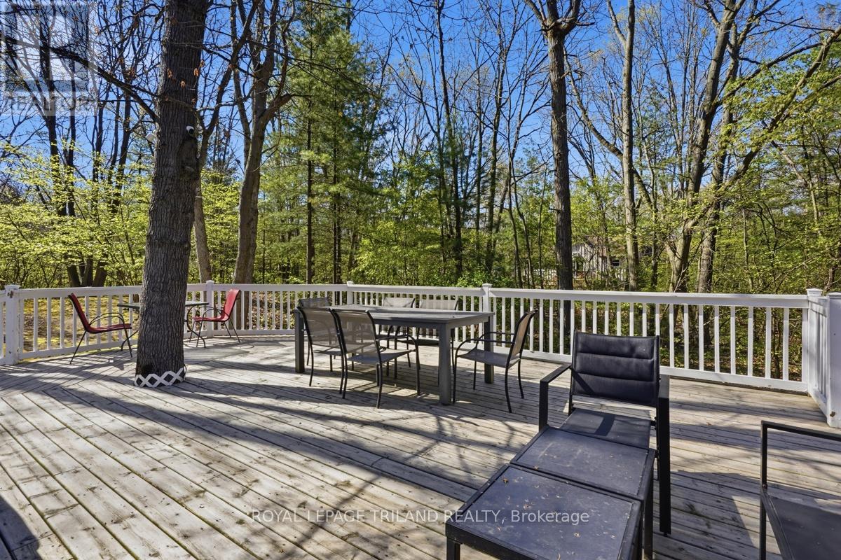 9945 Riverview Road, Lambton Shores, Ontario  N0M 1T0 - Photo 26 - X13114928