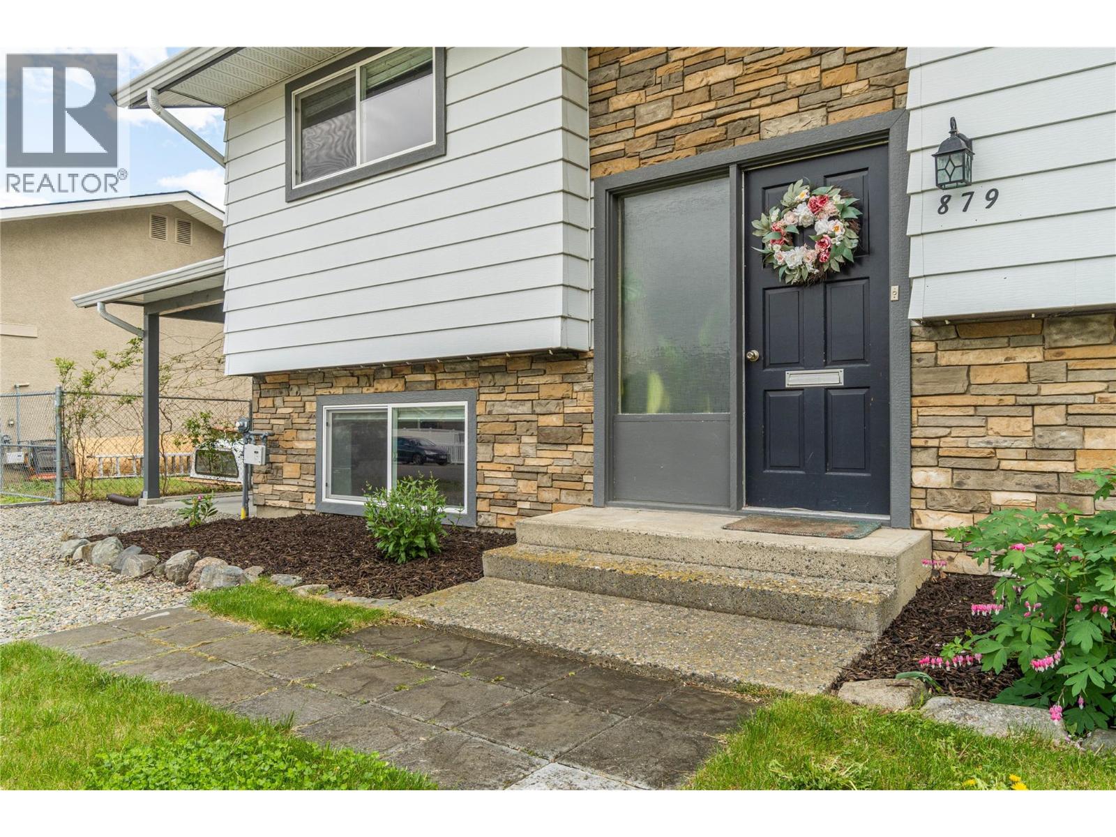 879 Serle Road, Kamloops, British Columbia  V2B 6L8 - Photo 12 - 10387680