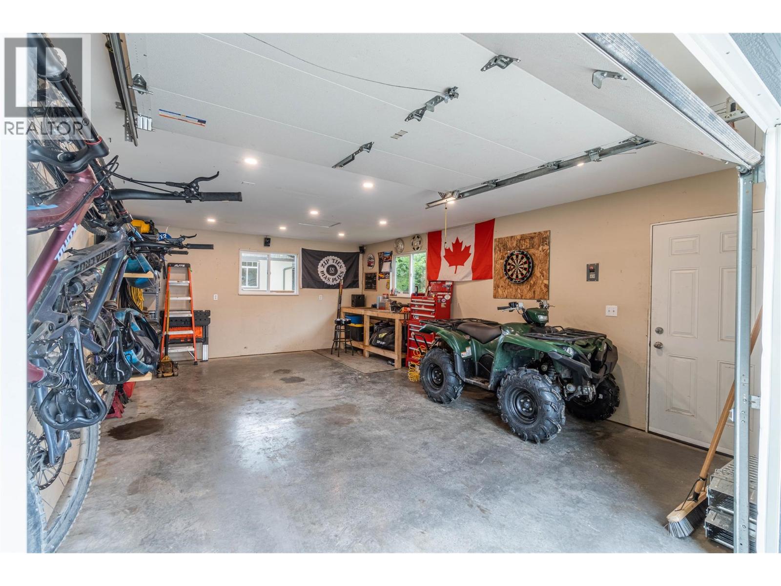 879 Serle Road, Kamloops, British Columbia  V2B 6L8 - Photo 14 - 10387680