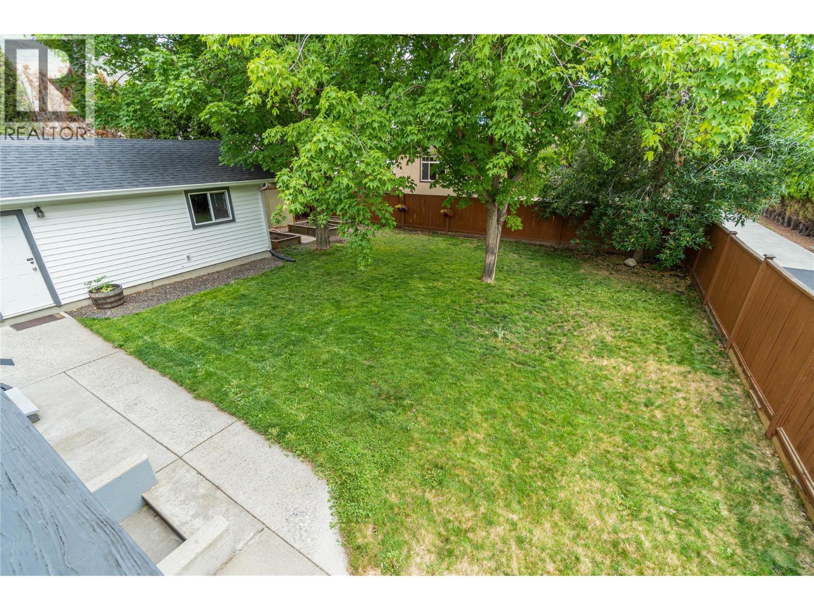 879 Serle Road, Kamloops, British Columbia  V2B 6L8 - Photo 20 - 10387680