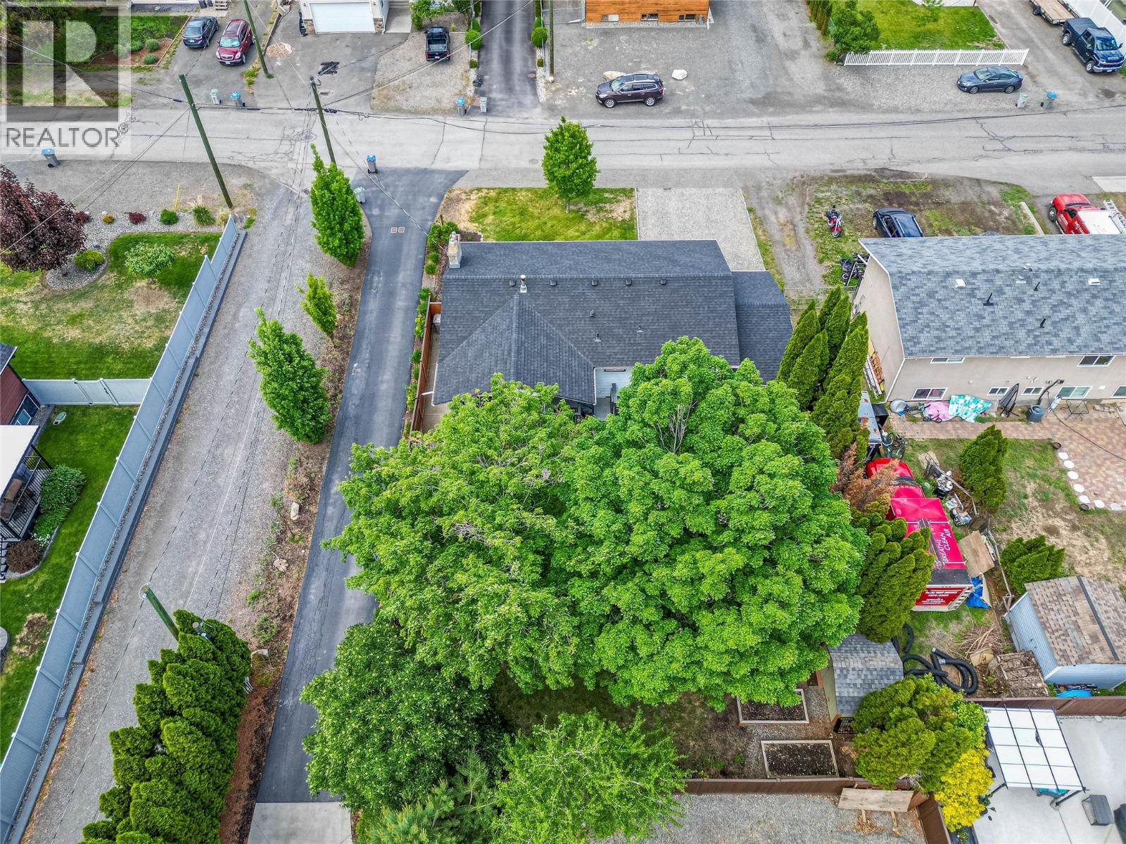 879 Serle Road, Kamloops, British Columbia  V2B 6L8 - Photo 47 - 10387680