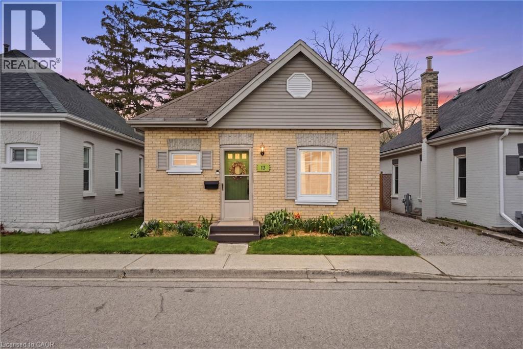 13 GORDON Street, Brantford, Ontario