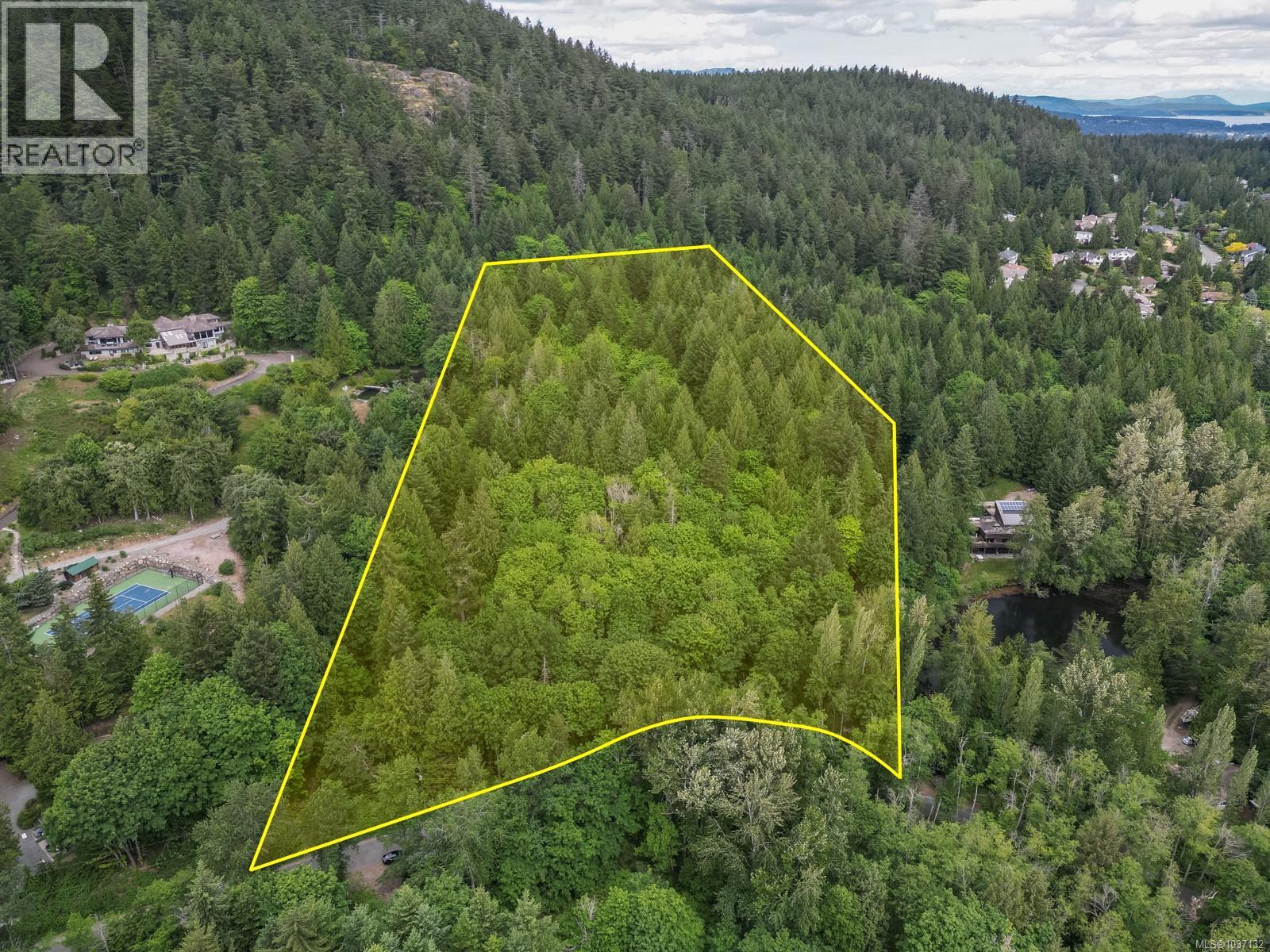 8278 Thomson Pl, Central Saanich, British Columbia  V8M 1S1 - Photo 1 - 1037132