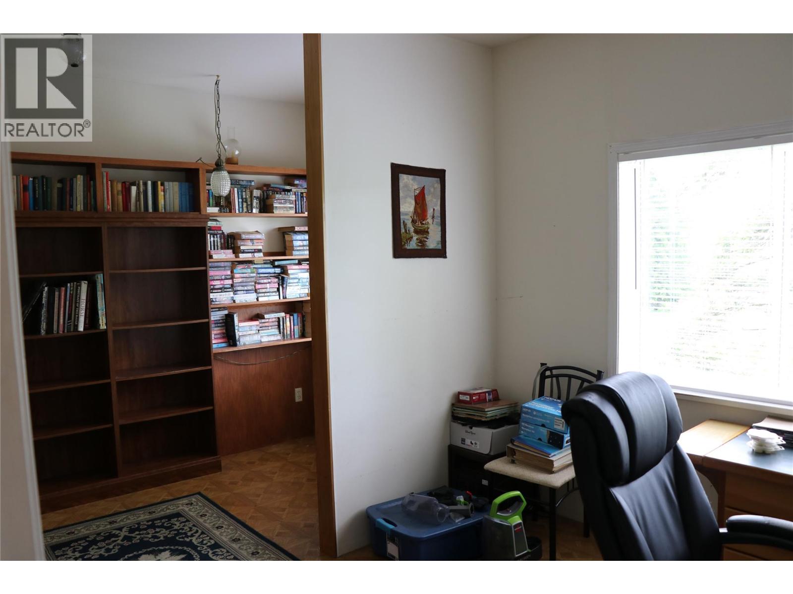 561 Willow Street, Fauquier, British Columbia  V0G 1J0 - Photo 31 - 10387442