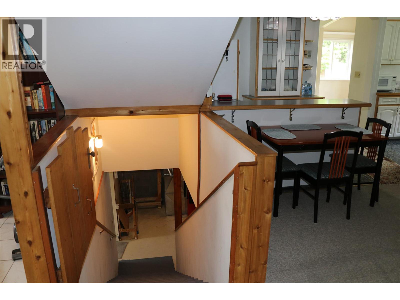 561 Willow Street, Fauquier, British Columbia  V0G 1J0 - Photo 35 - 10387442