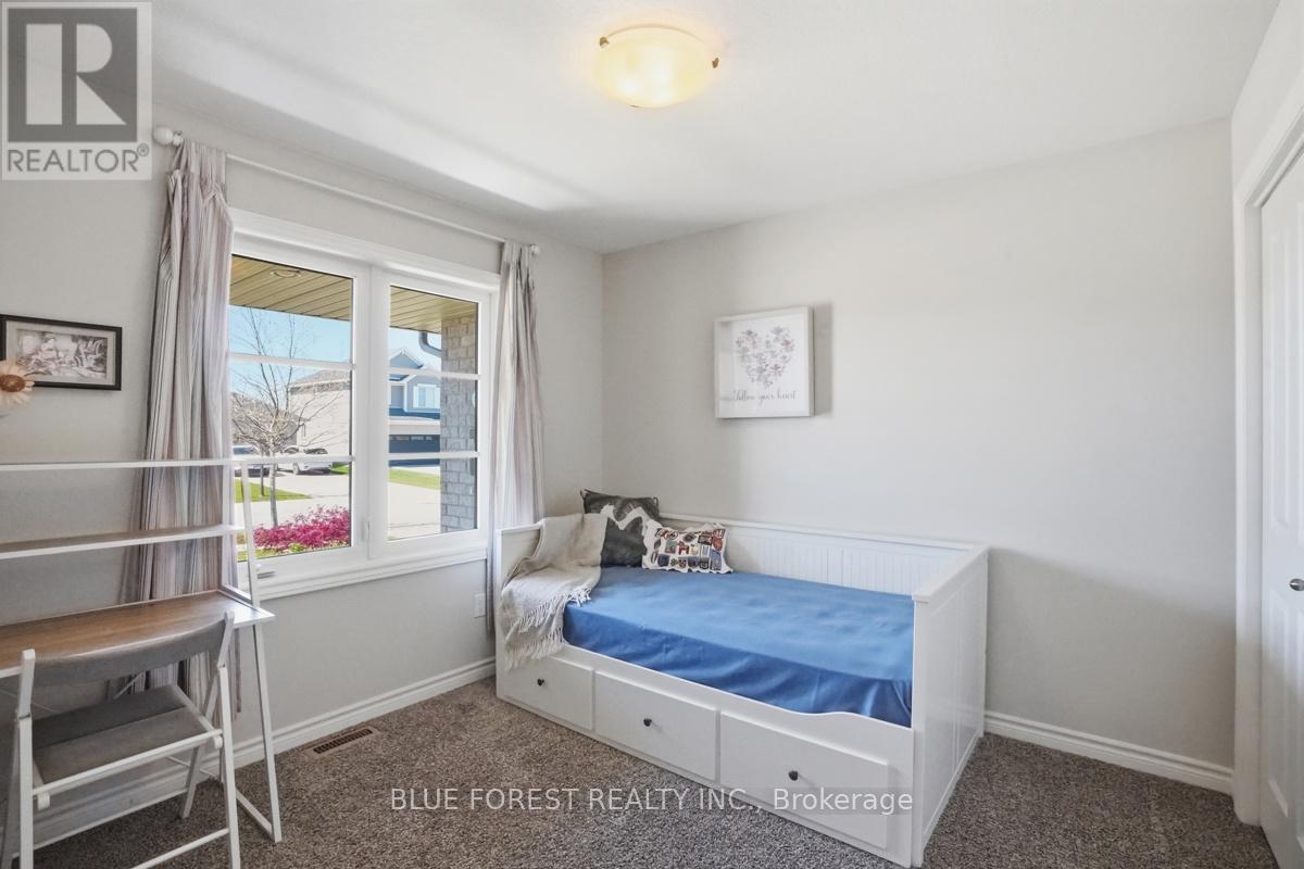 62 Blairmont Terrace, St. Thomas, Ontario  N6B 2G5 - Photo 15 - X13137412