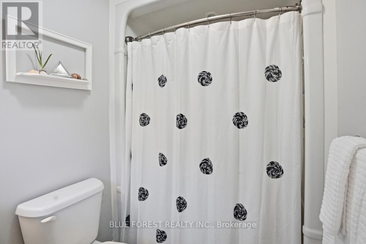62 Blairmont Terrace, St. Thomas, Ontario  N6B 2G5 - Photo 17 - X13137412