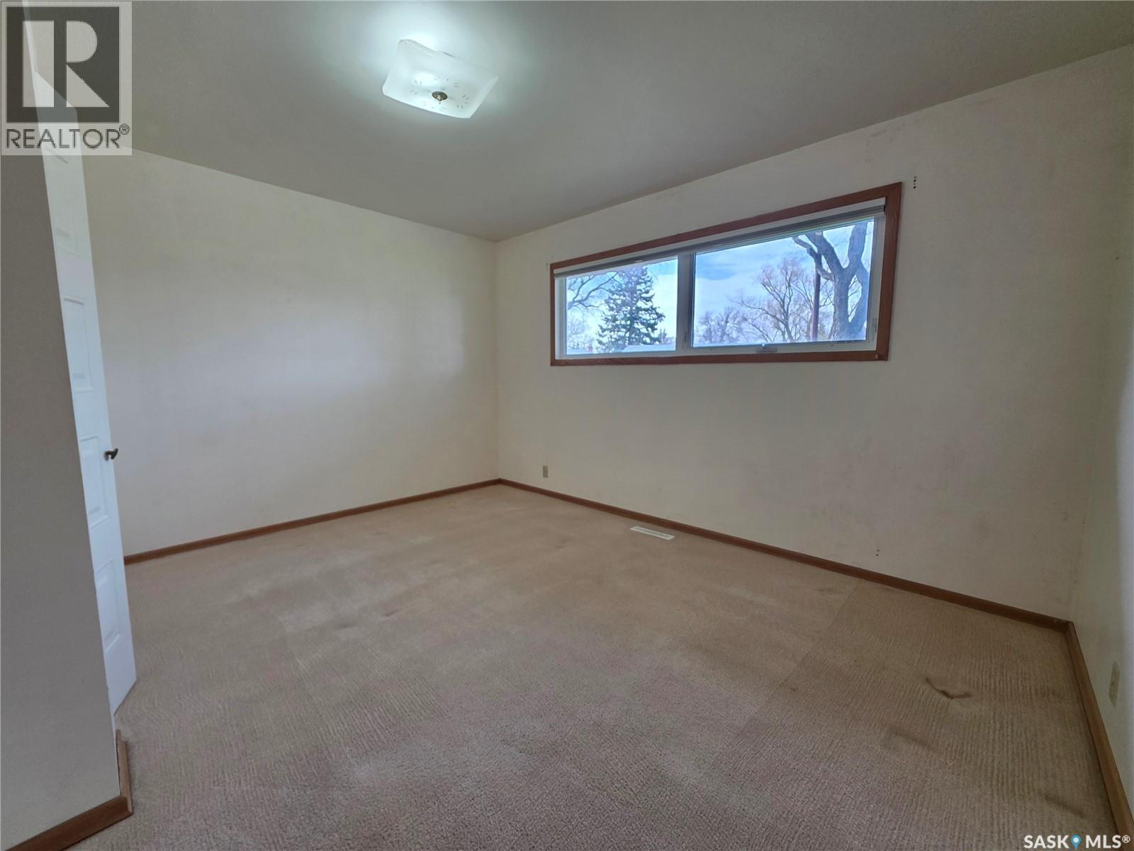 1446 Taylor Drive, Swift Current, Saskatchewan  S9H 1M9 - Photo 12 - SK036191