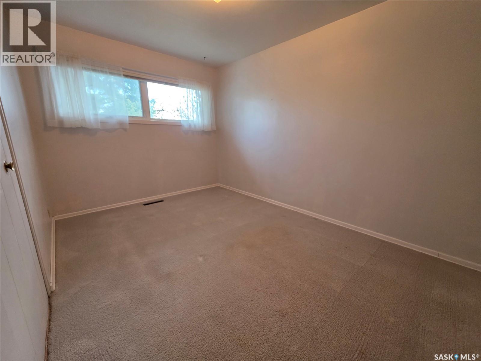 1446 Taylor Drive, Swift Current, Saskatchewan  S9H 1M9 - Photo 14 - SK036191