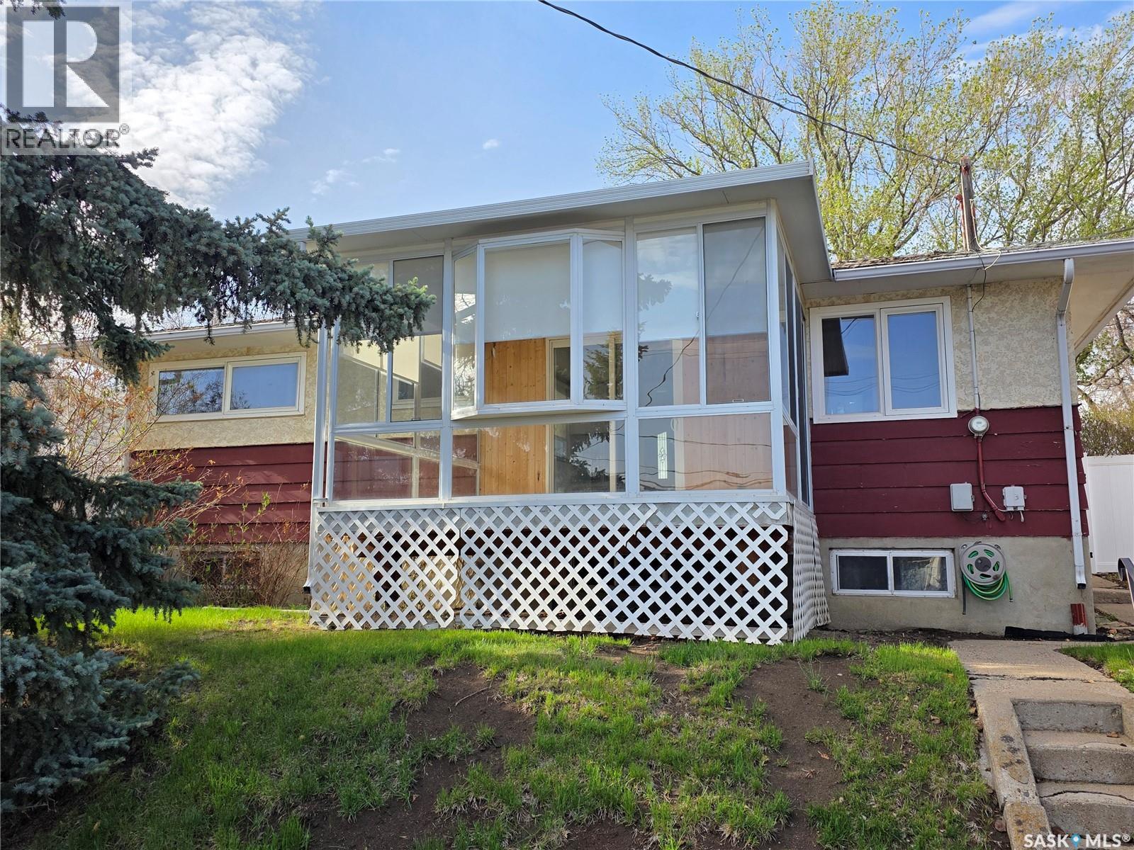 1446 Taylor Drive, Swift Current, Saskatchewan  S9H 1M9 - Photo 28 - SK036191