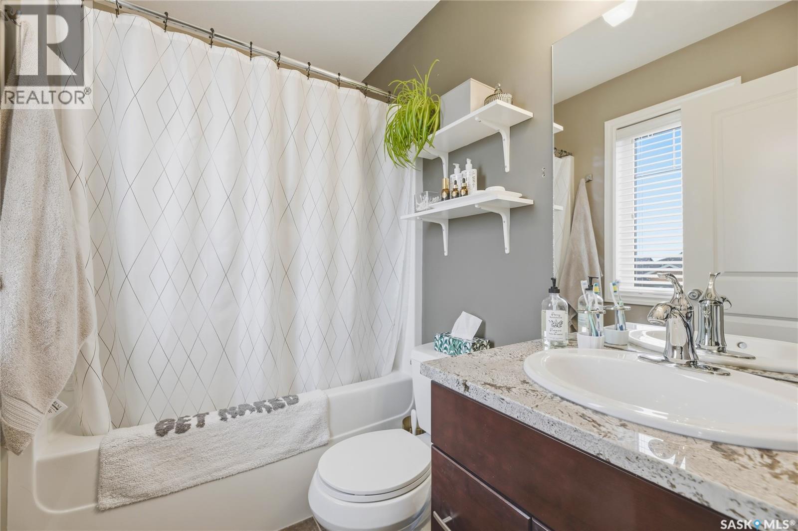 386 Levalley Cove, Saskatoon, Saskatchewan  S7T 0H5 - Photo 25 - SK036177