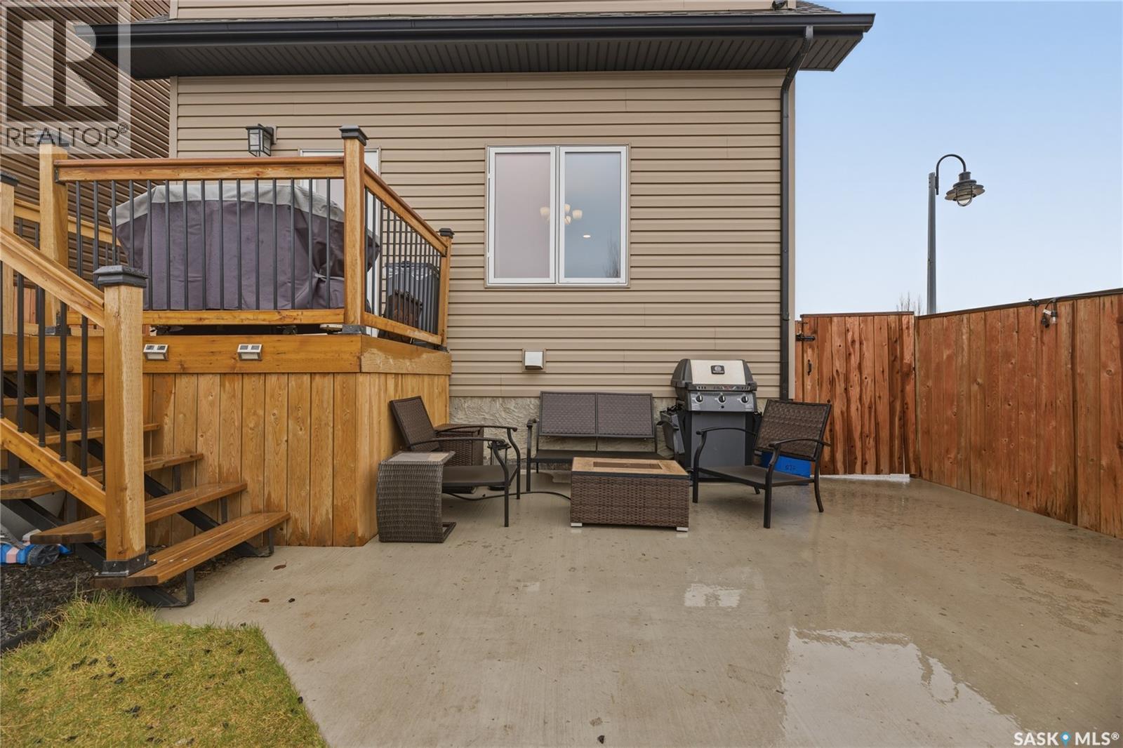 386 Levalley Cove, Saskatoon, Saskatchewan  S7T 0H5 - Photo 32 - SK036177