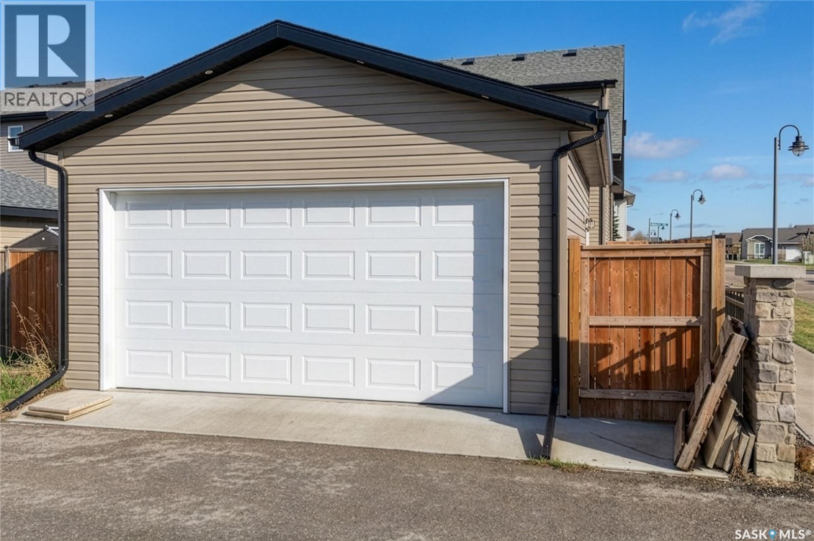 386 Levalley Cove, Saskatoon, Saskatchewan  S7T 0H5 - Photo 38 - SK036177