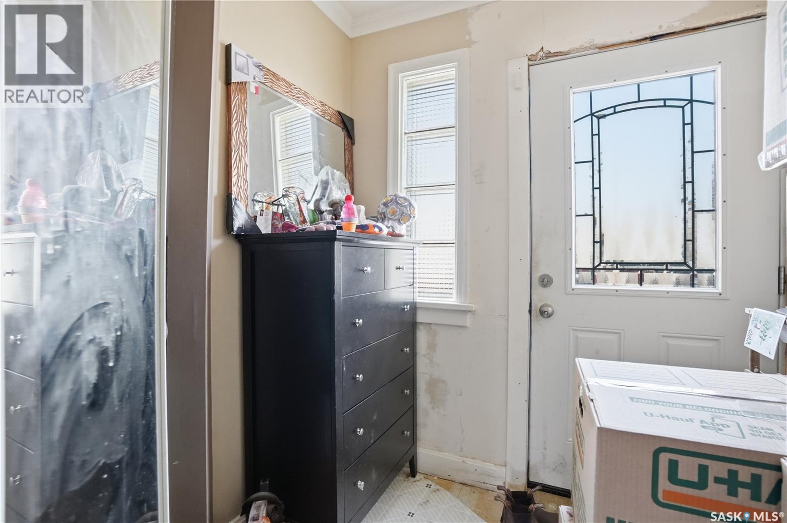 2512 Garnet Street, Regina, Saskatchewan  S4T 3A4 - Photo 3 - SK035981