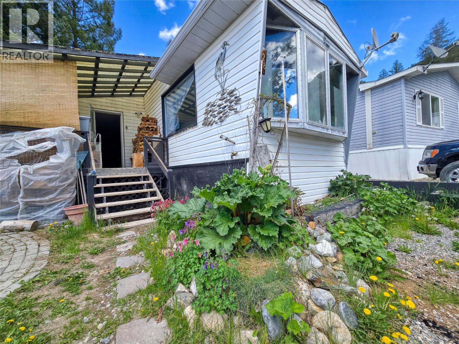 8634 93/95 Highway Unit# 28, Radium Hot Springs, British Columbia  V0A 1M0 - Photo 6 - 10387610