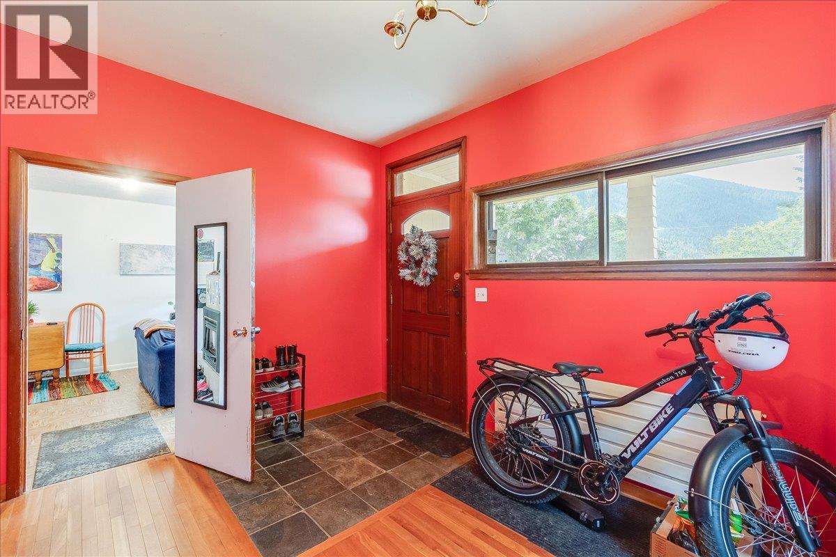 122 High Street, Nelson, British Columbia  V1L 3Z4 - Photo 7 - 10387447