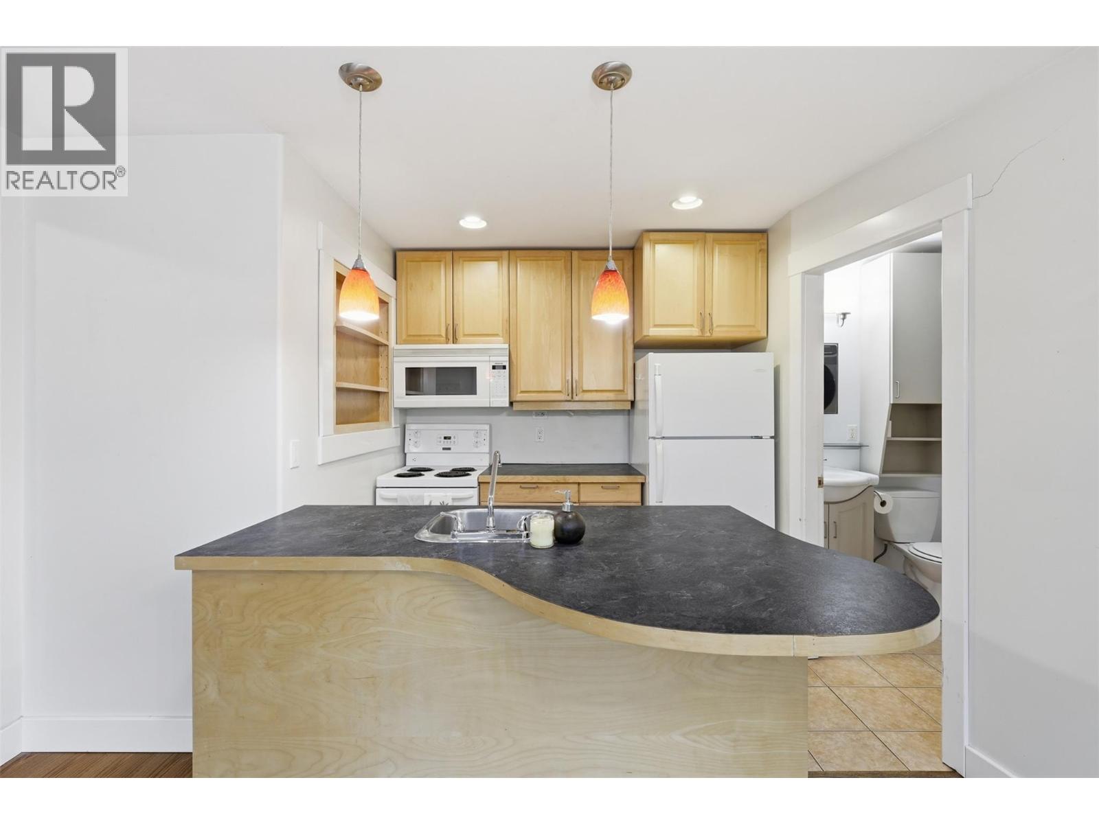 870 Mcqueen Drive Unit# 108, Kamloops, British Columbia  V2B 7X9 - Photo 13 - 10387439