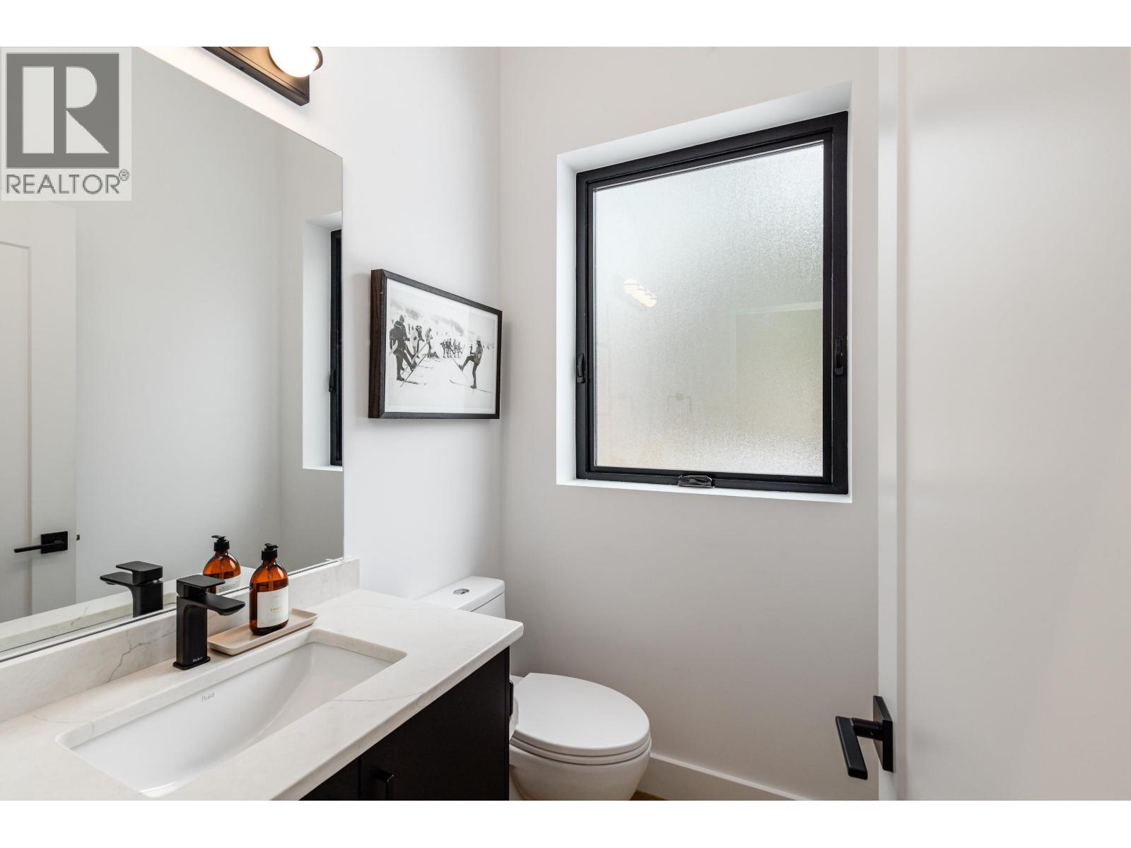 17 2077 Garibaldi Way, Whistler, British Columbia  V8E 0A6 - Photo 21 - R3124419