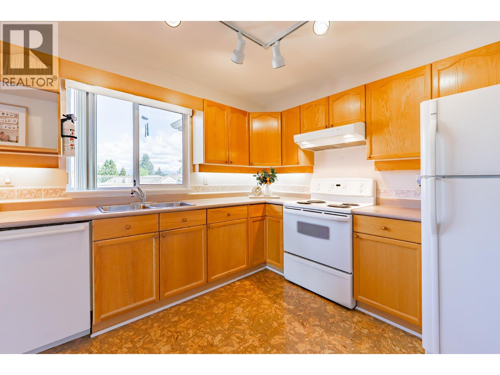 303 9260 No. 2 Road, Richmond, British Columbia  V7E 2C8 - Photo 12 - R3124422