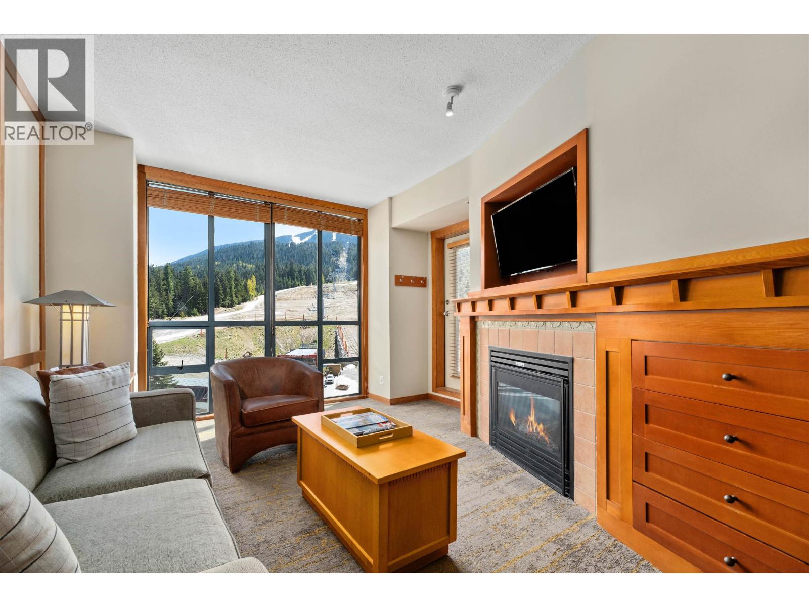 604 4320 Sundial Crescent, Whistler, British Columbia  V8E 1G6 - Photo 4 - R3124429
