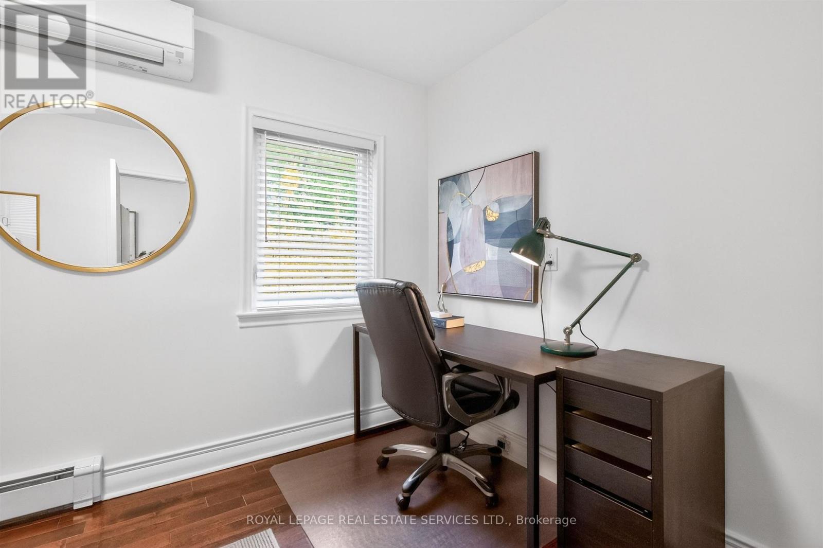 25 Lorindale Avenue, Toronto, Ontario  M5M 3C3 - Photo 12 - C13136782