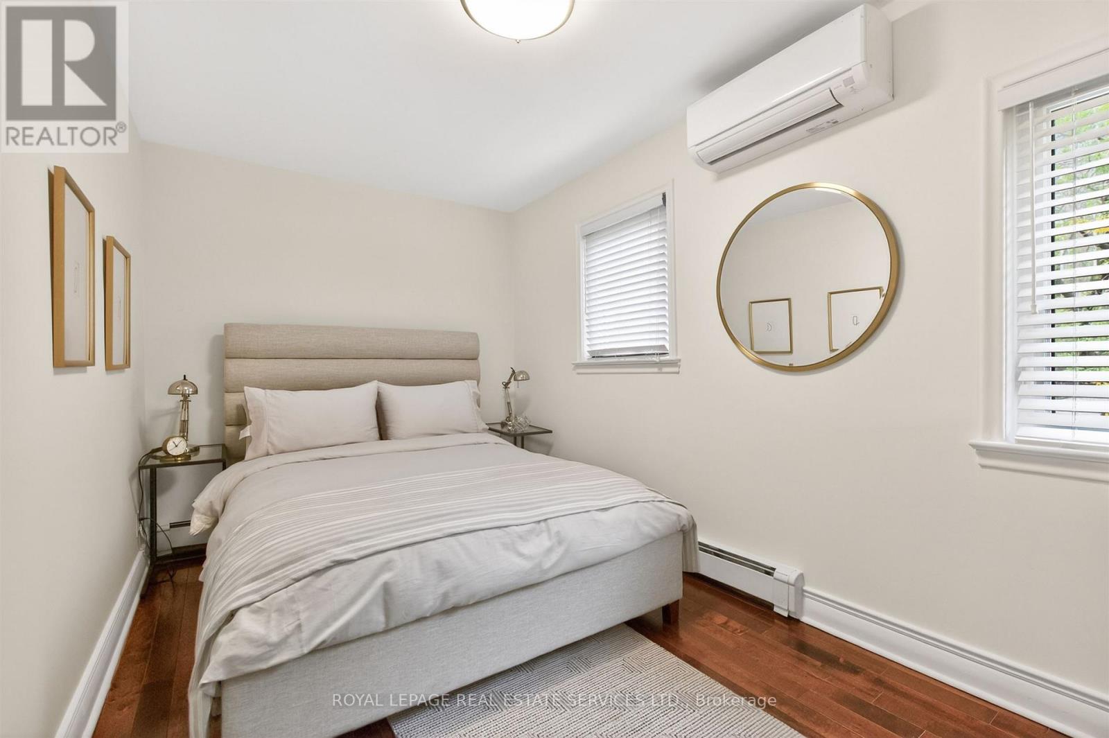 25 Lorindale Avenue, Toronto, Ontario  M5M 3C3 - Photo 11 - C13136782