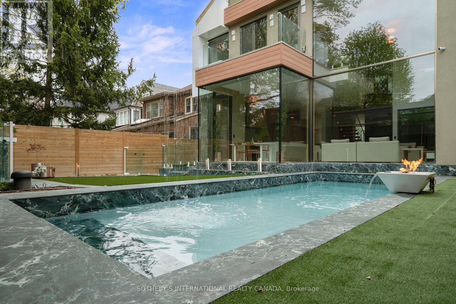 210 Glenayr Road, Toronto, Ontario  M5P 3C3 - Photo 37 - C13137140