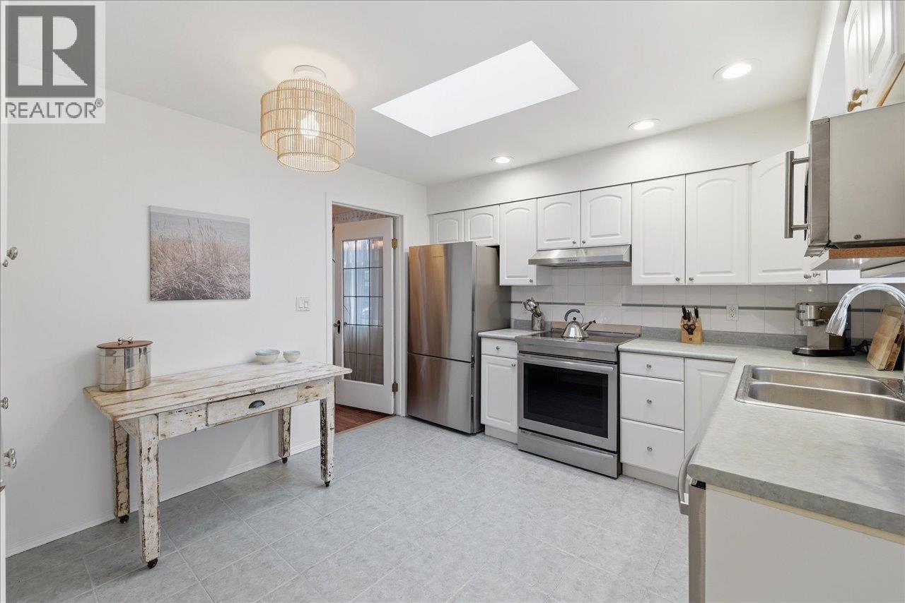 2232 W 14th Avenue, Vancouver, British Columbia  V6K 2W1 - Photo 12 - R3124439