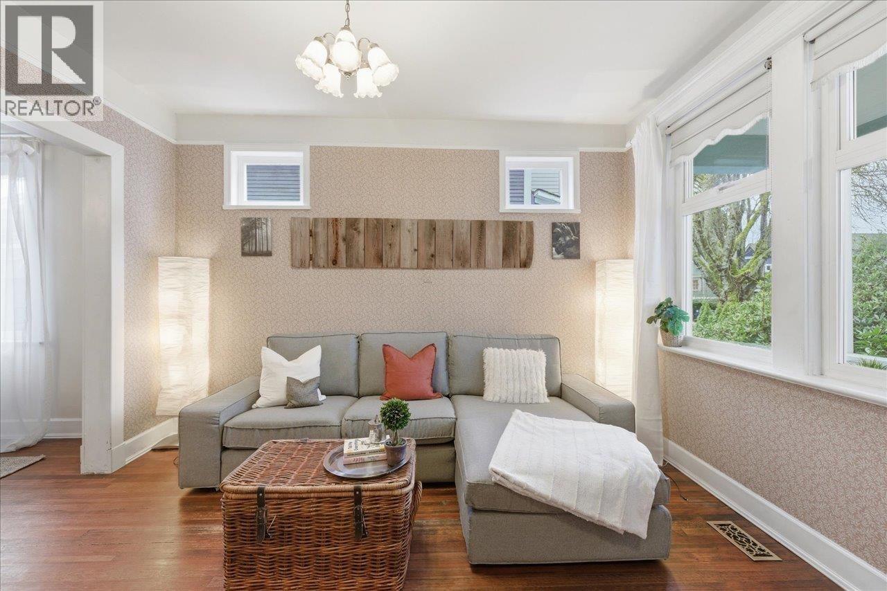2232 W 14th Avenue, Vancouver, British Columbia  V6K 2W1 - Photo 4 - R3124439