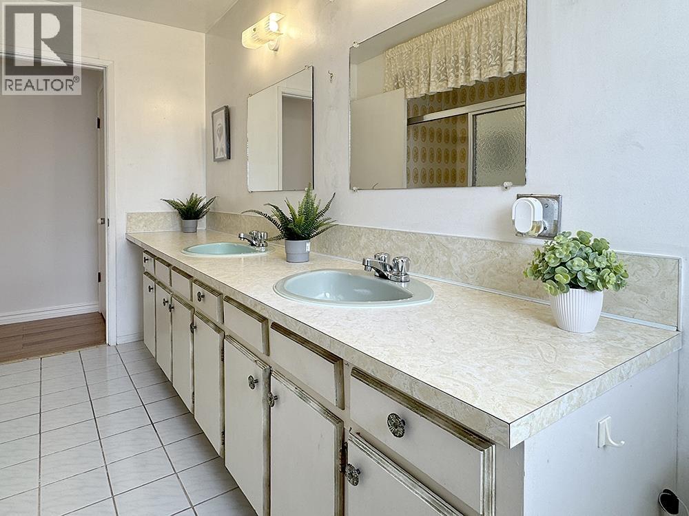 10844 Springmont Gate, Richmond, British Columbia  V7E 1Y4 - Photo 33 - R3124448