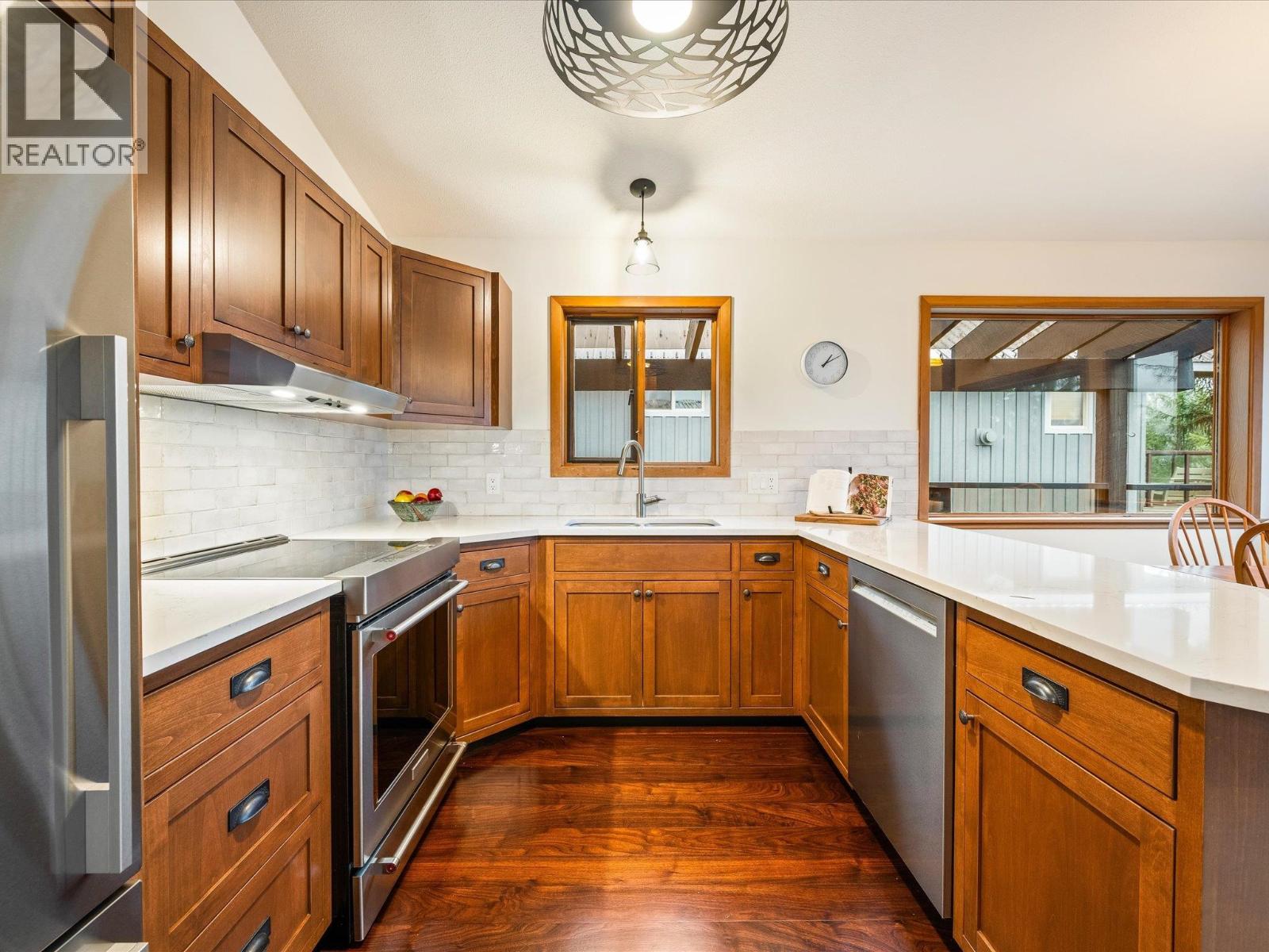 2318 Cayley Close, Whistler, British Columbia  V0N 1B2 - Photo 6 - R3124450