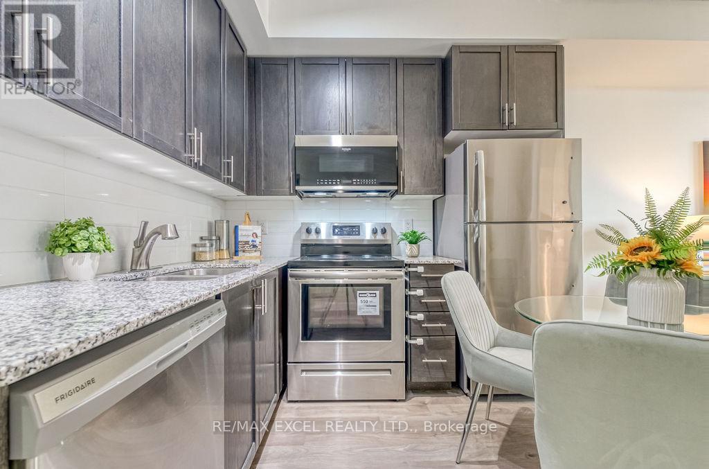 639 - 3091 Dufferin Street, Toronto, Ontario  M6A 0C4 - Photo 22 - W12880498