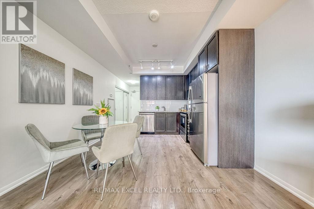 639 - 3091 Dufferin Street, Toronto, Ontario  M6A 0C4 - Photo 5 - W12880498